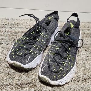 Nike Men's Space Hippie 04